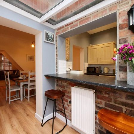 The River Walk House York Villa ภายนอก รูปภาพ