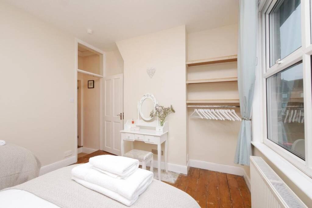 The River Walk House York Villa ภายนอก รูปภาพ