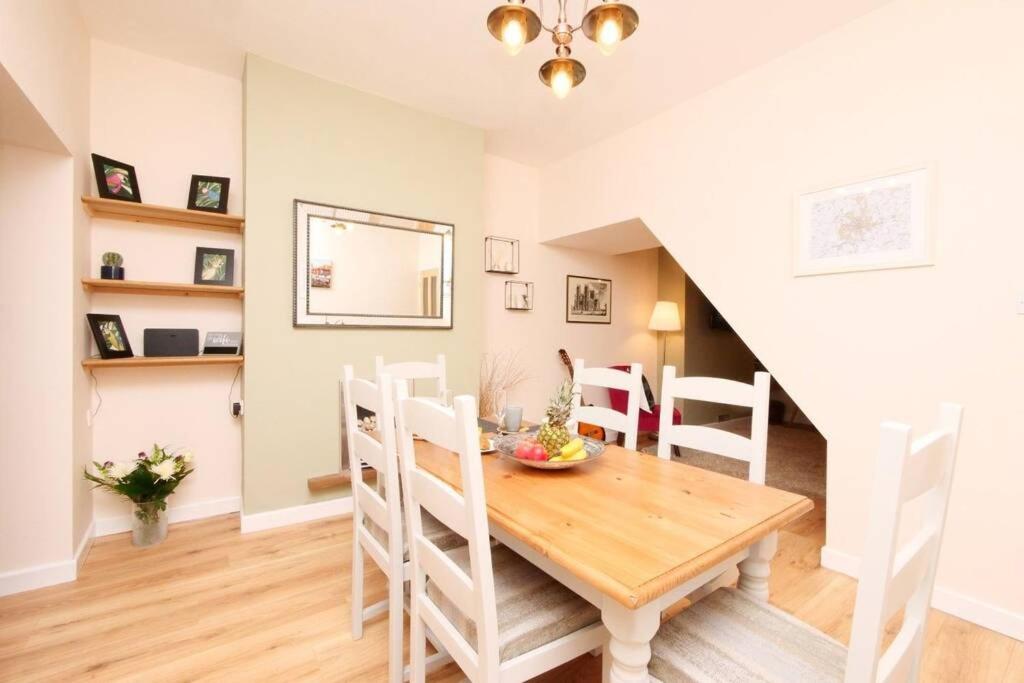 The River Walk House York Villa ภายนอก รูปภาพ